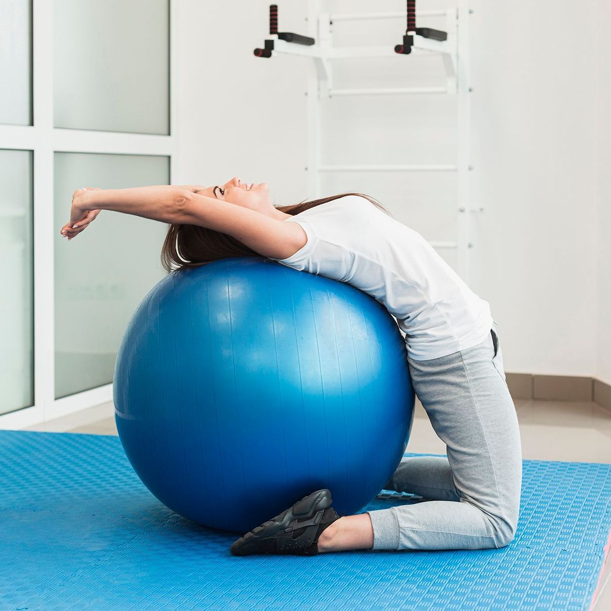 Krankengymnastik in der Reha am Tempelhofer Hafen, Berlin