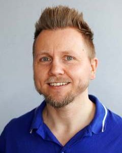 Denis, Physiotherapeut der Reha am Tempelhofer Hafen