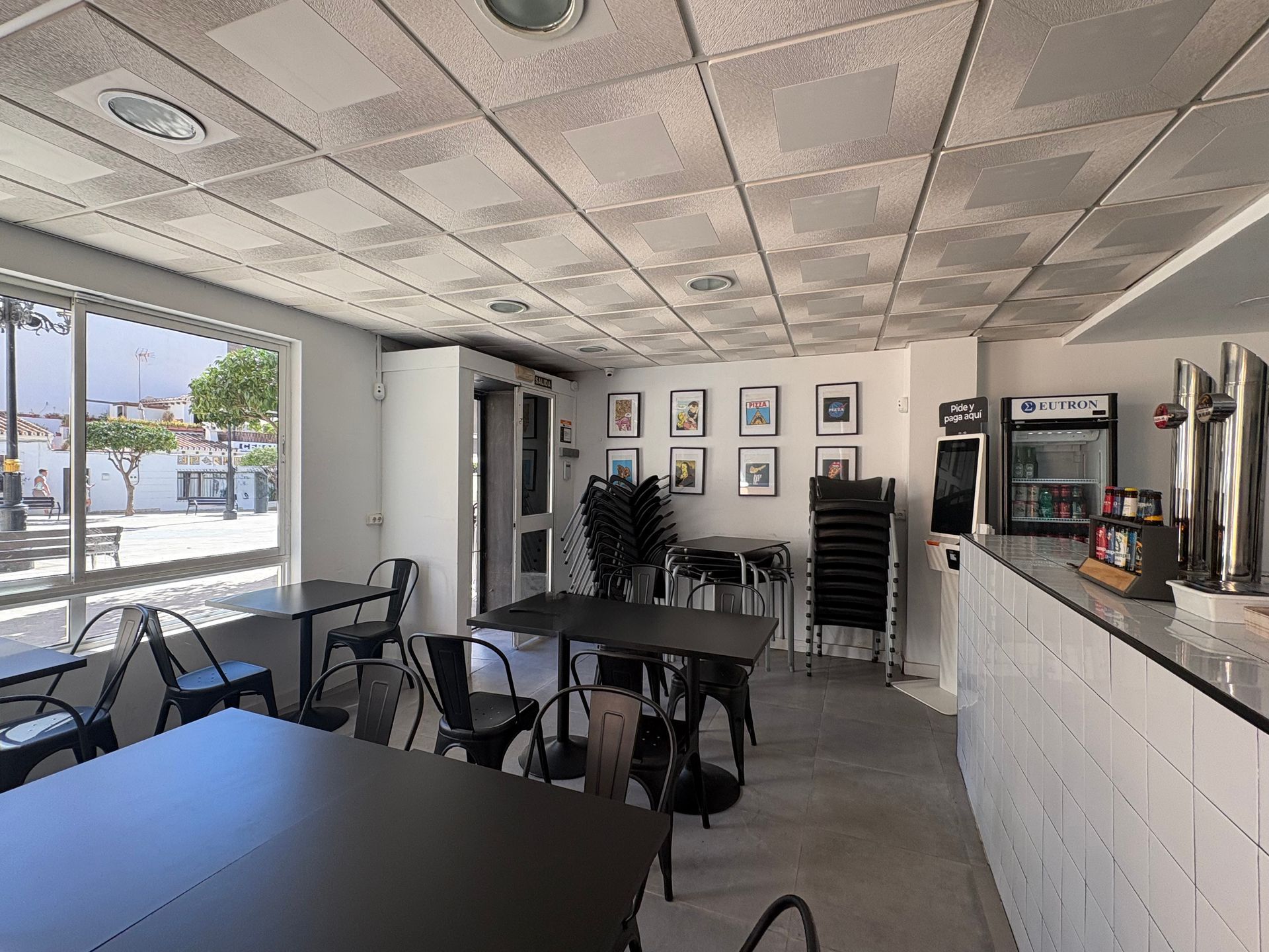 Restaurante pizzería en traspaso en Rincon victoria