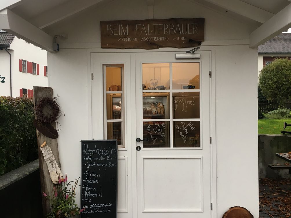 Verkaufshütte beim Falterbauer