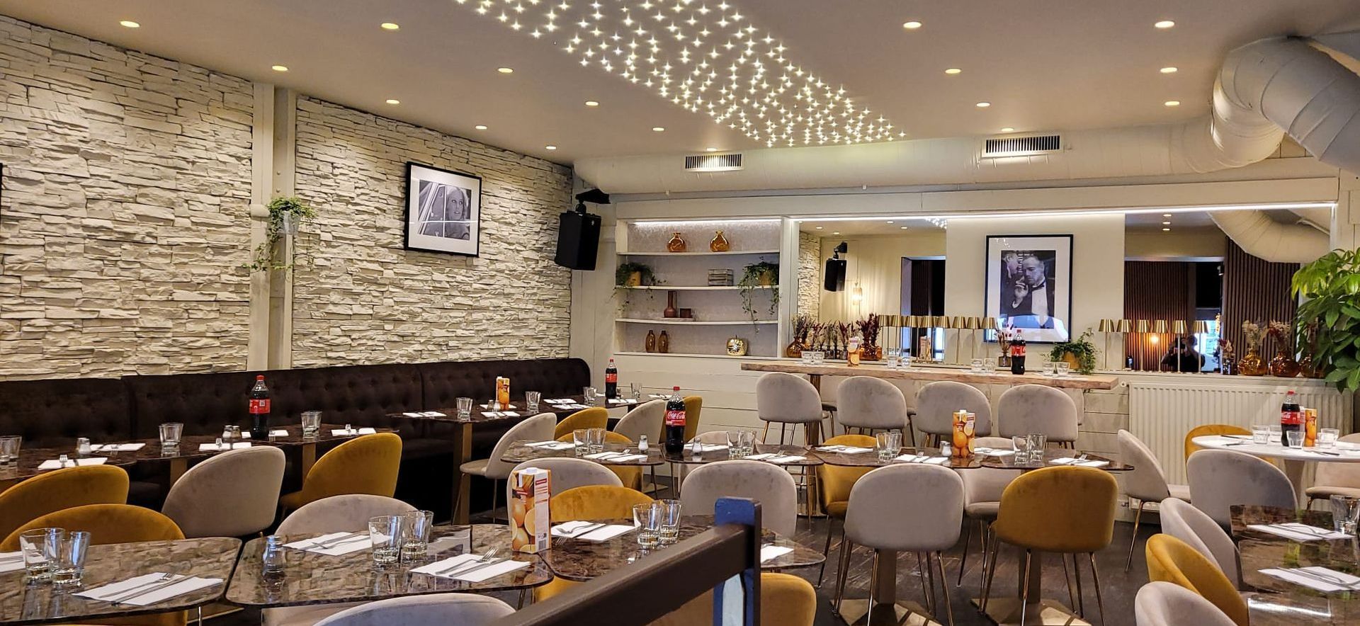 Le Magnum - 3 Rue de la corne 100 couverts en salle
50 Couverts en terrasse