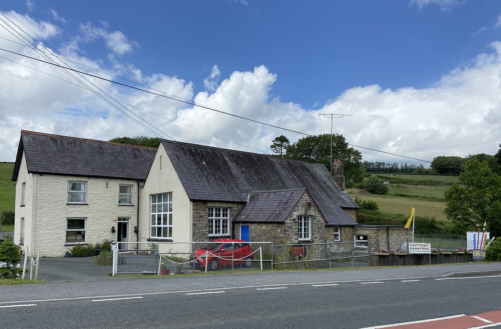 roadside view of Gabrielle's Gallery