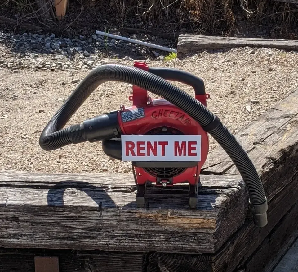 Rodent Control Machine with rent me sign