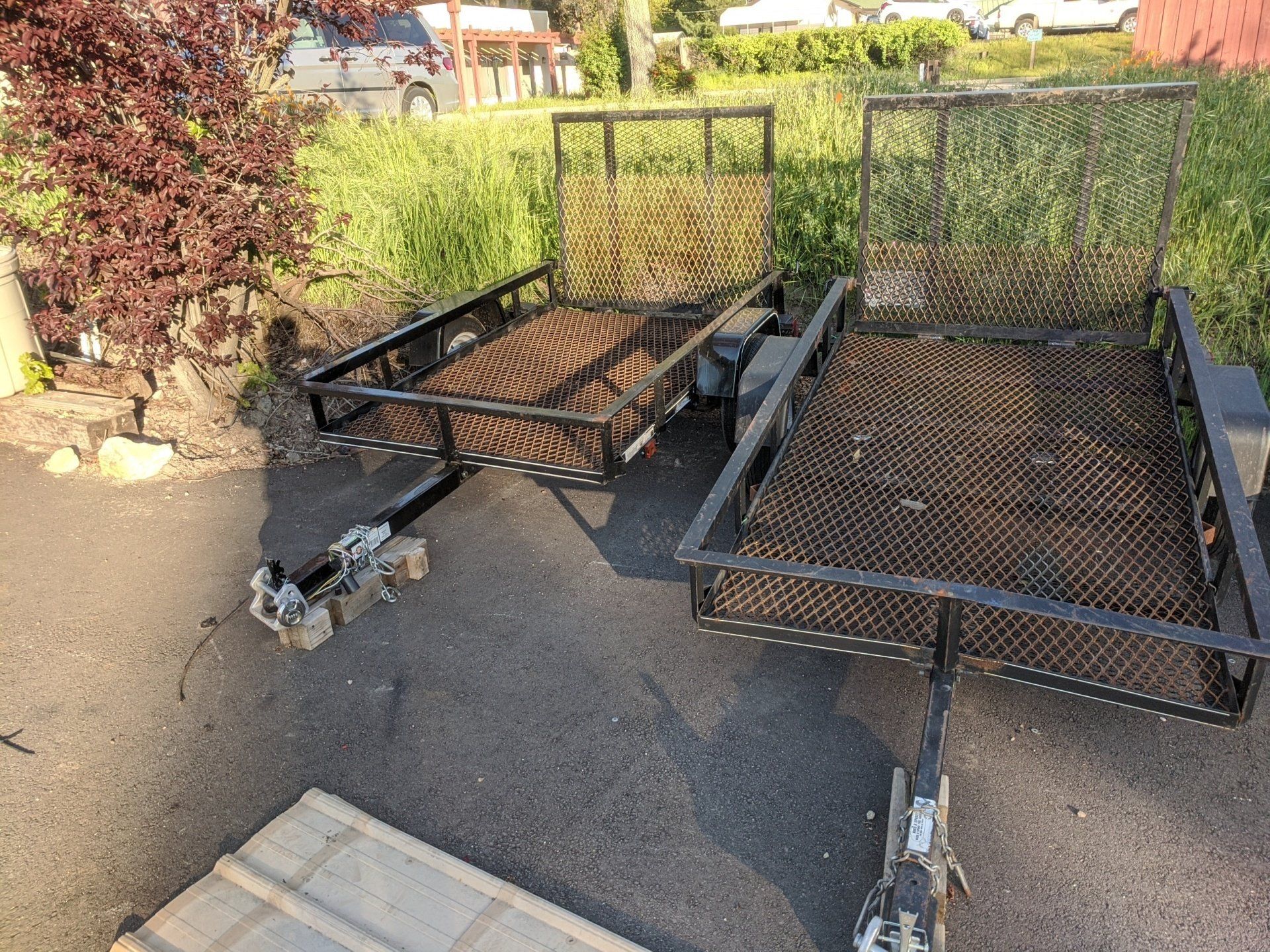 Rental trailer with gate