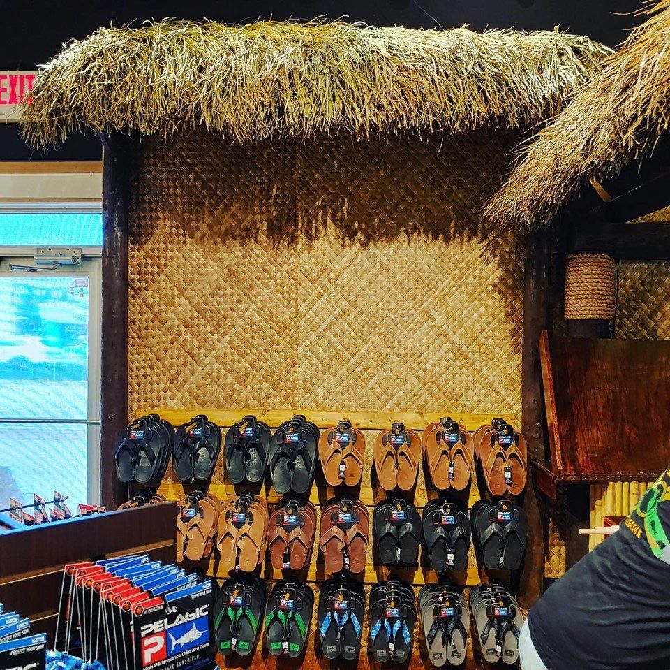 Pelagic-Retail-store-custom-bamboo-display-with-tiki-roof