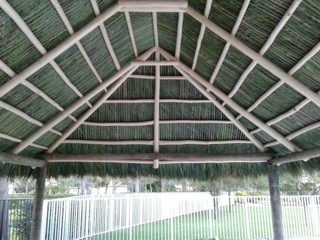 TikiHut-Roof