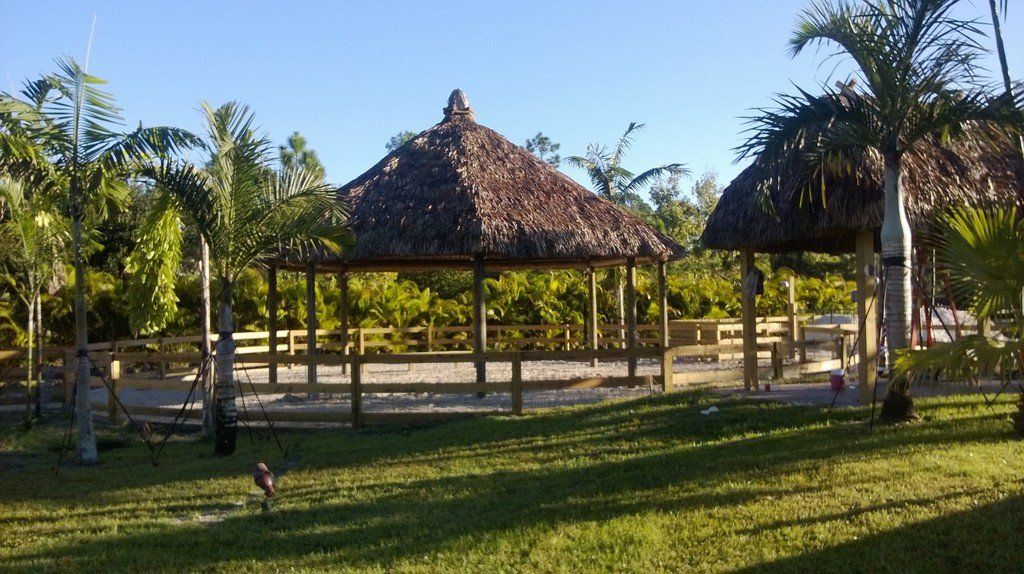 Ranch-Tiki-Hut-Farm-Tiki-Hut