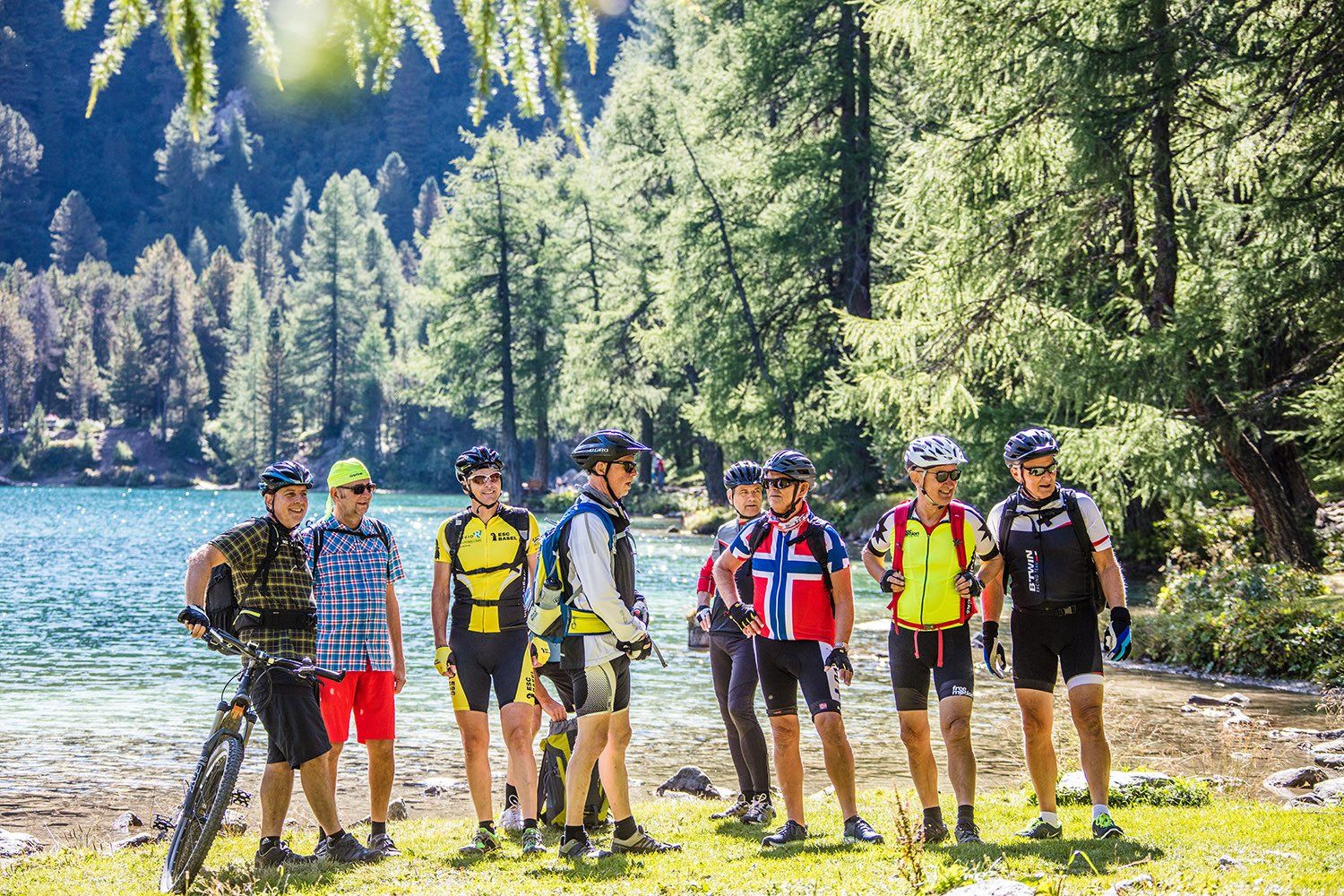 Discover fantastic regions 
in the Bernese Oberland during 
guided bike- and hike tours.