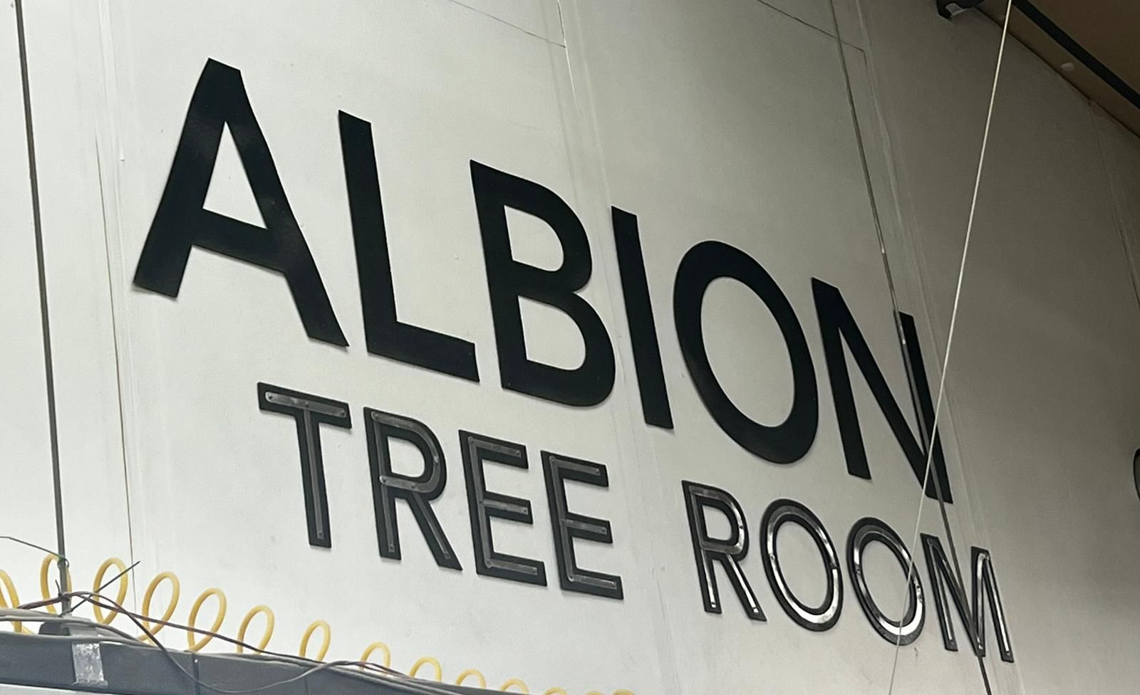 Albion Sättel, Albion saddle Makers, Dressursattel, Masssattel, Springsattel