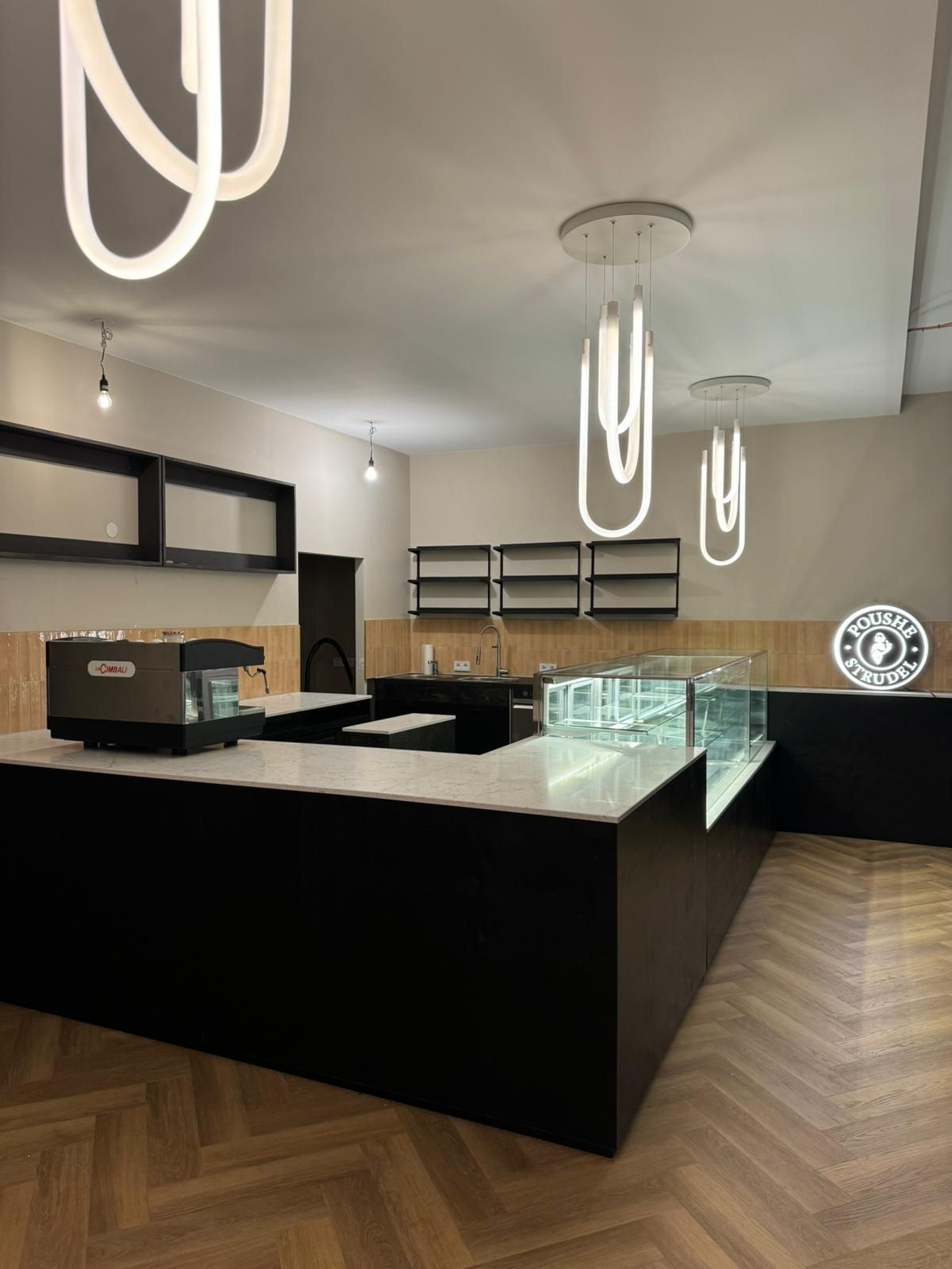 Fliesenverlegung in Gastronomiebereich – Fliesenleger Fachbetrieb DerFliesling München