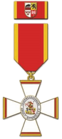 Ehrenkreuz des Feuerwehrverbandes Anhalt-Bitterfeld e.V. Ehrenkreuz des Feuerwehrverbandes Anhalt-Bitterfeld e.V.
