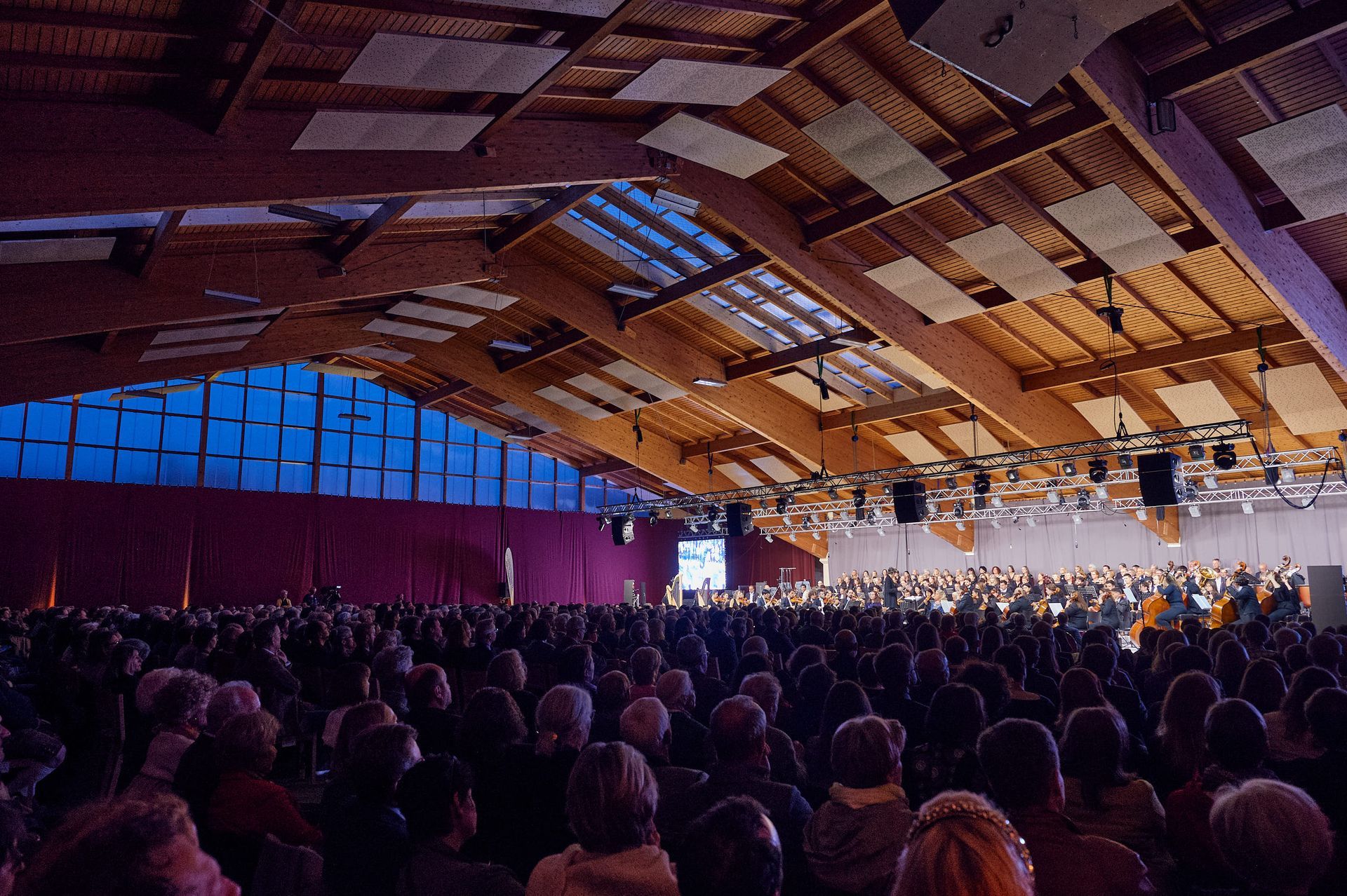 Steinbach-Halle : Konzert 2024 mit Elisabeth Fuchs ©Foto Mathias Lauringer