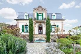 Alte Villa mit schönem herrschaftlichen Garten in Deidesheim