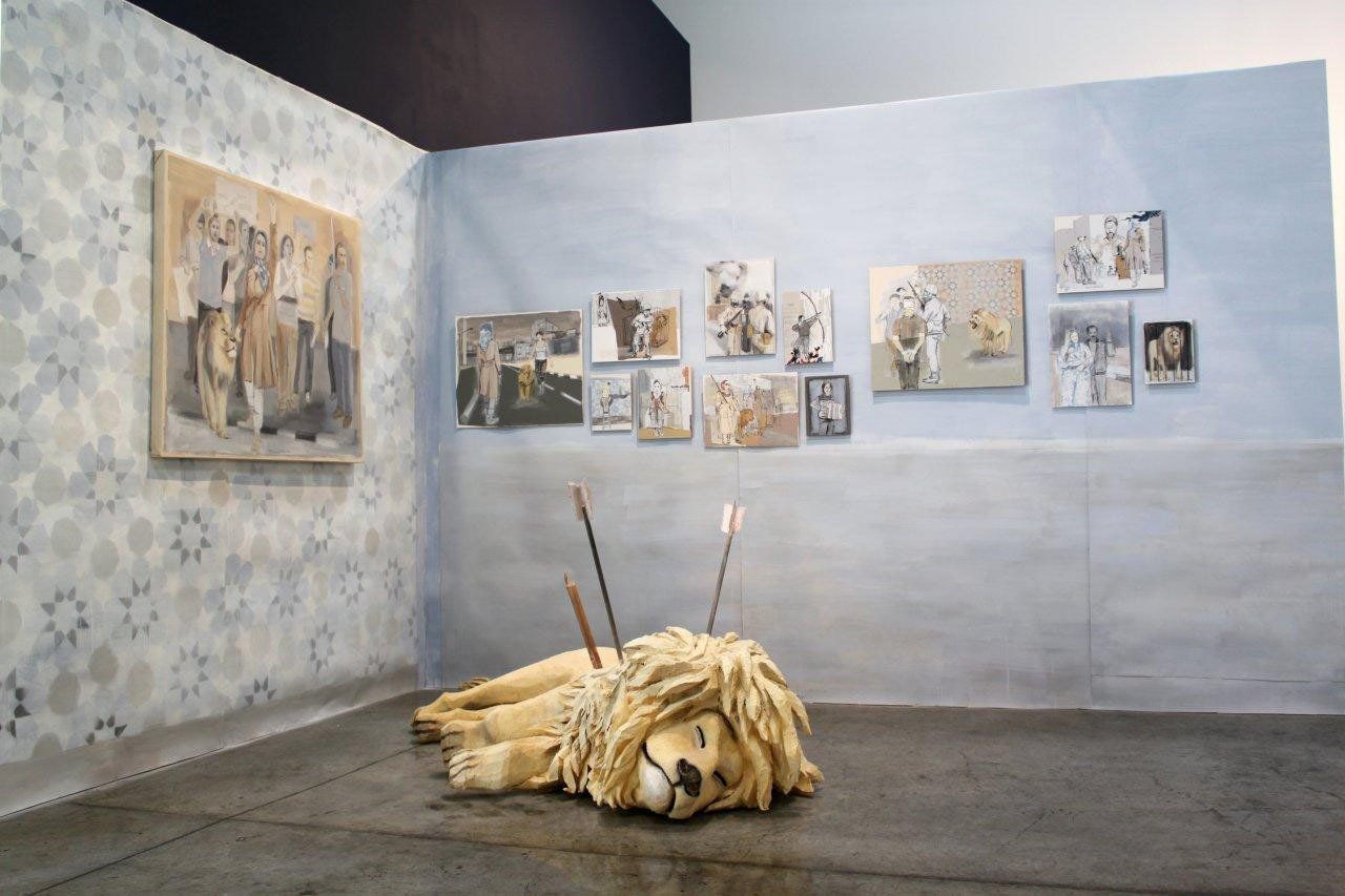 Mona Hakimi-Schueler, Helden-taten, Installation, Gallery Isabelle van den Eynde Dubai