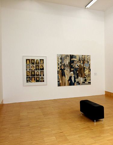 Mona Hakimi-Schueler, Selbstbildnisse, Ich und Ich, Wandinstallation, Essl Museum Wien