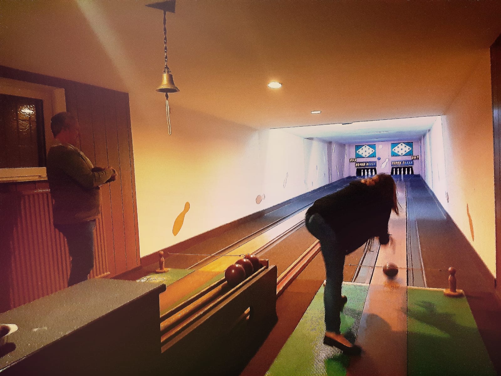 Square Dance, Auerker Teerosen e.V., Tanzclub, Tanzverein, Volkstanz, Aurich, Jugendtanz, Teerosen, Tanzen, Jung und Alt, Tanzfiguren, Caller, Countrydance, Modern Square Dance, Volksmusik, ECTA, EAASDC, Gesellschaftstanz, Figuren, Seniorensport, Norden, Ostfriesland