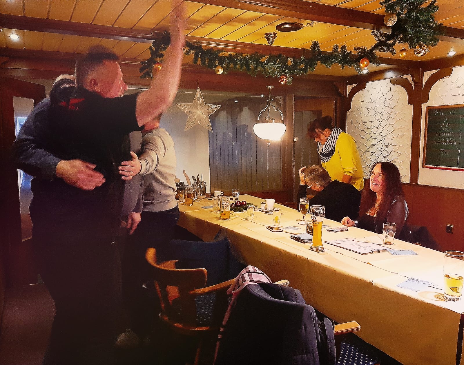 Square Dance, Auerker Teerosen e.V., Tanzclub, Tanzverein, Volkstanz, Aurich, Jugendtanz, Teerosen, Tanzen, Jung und Alt, Tanzfiguren, Caller, Countrydance, Modern Square Dance, Volksmusik, ECTA, EAASDC, Gesellschaftstanz, Figuren, Seniorensport, Norden, Ostfriesland