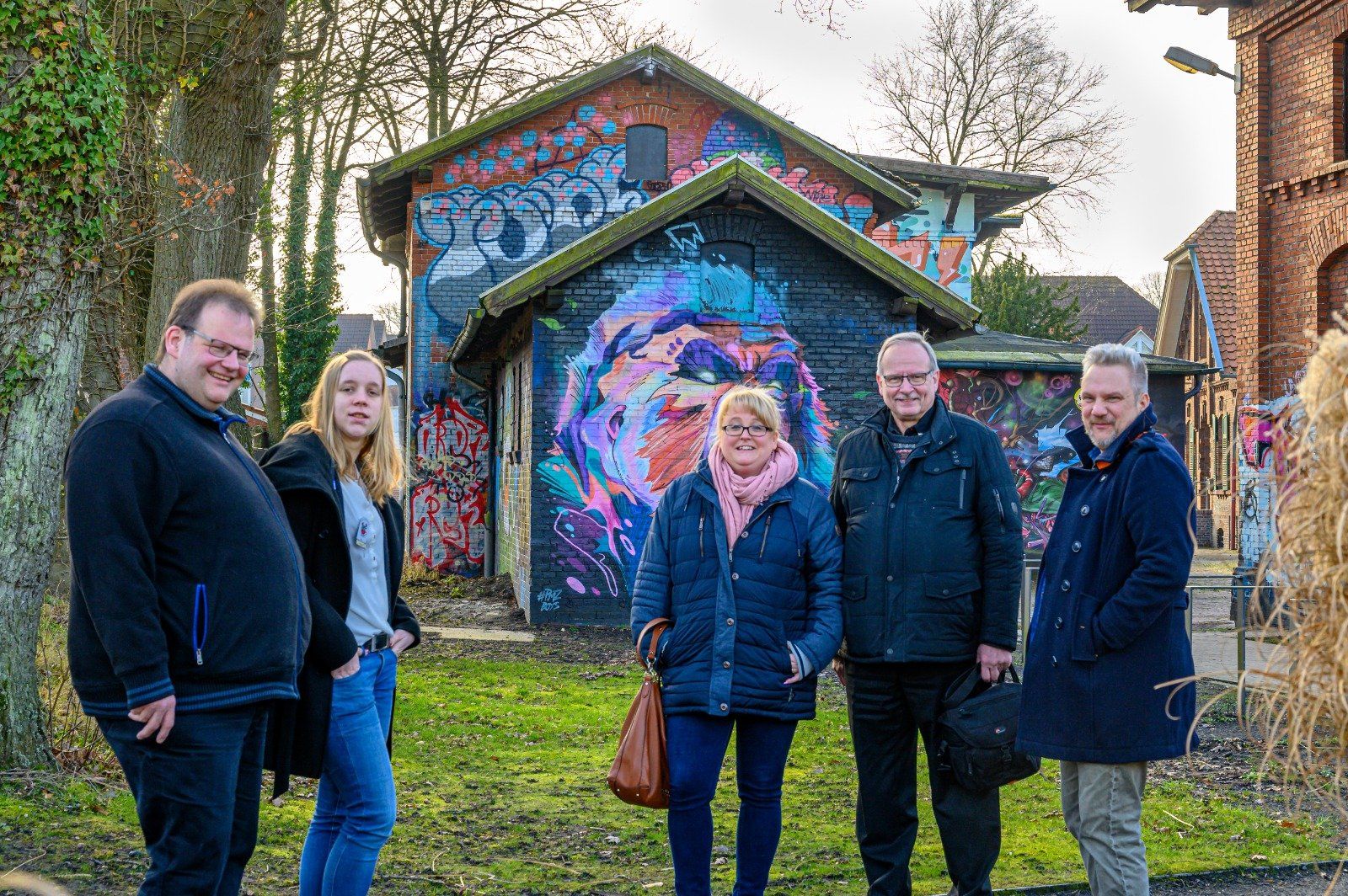 Square Dance, Auerker Teerosen e.V., Tanzclub, Tanzverein, Volkstanz, Aurich, Jugendtanz, Teerosen, Tanzen, Jung und Alt, Tanzfiguren, Caller, Countrydance, Modern Square Dance, Volksmusik, ECTA, EAASDC, Gesellschaftstanz, Figuren, Seniorensport, Norden, Ostfriesland