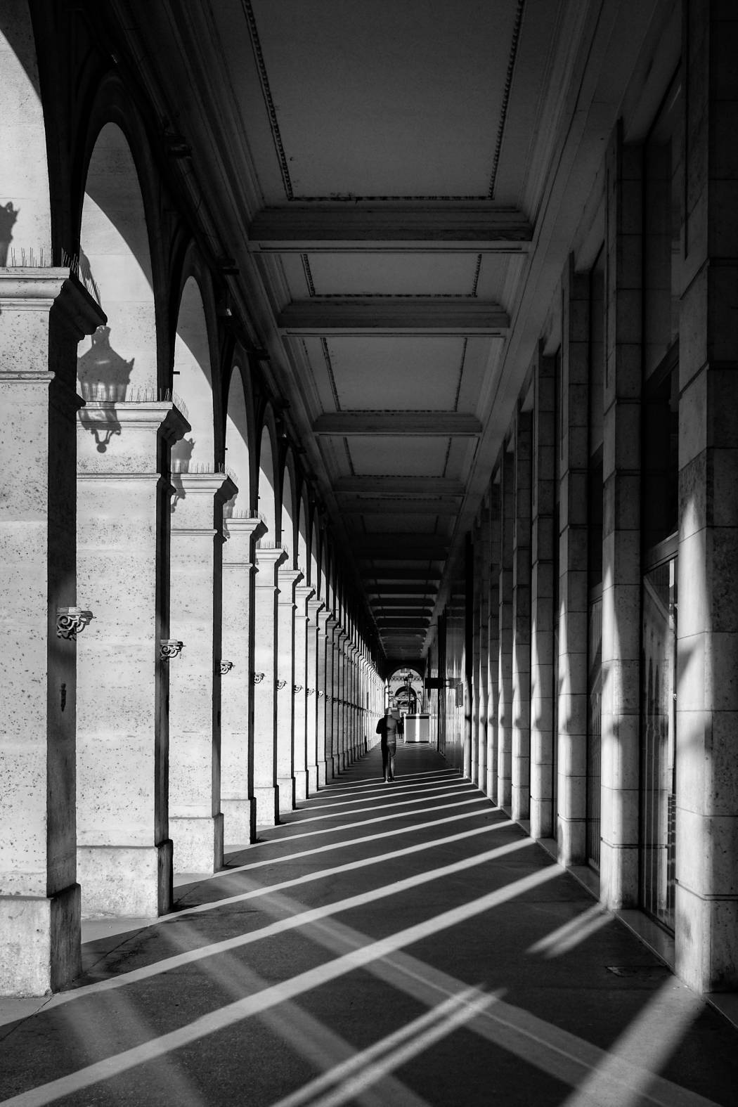 Rue de Rivoli Louvre - Paris