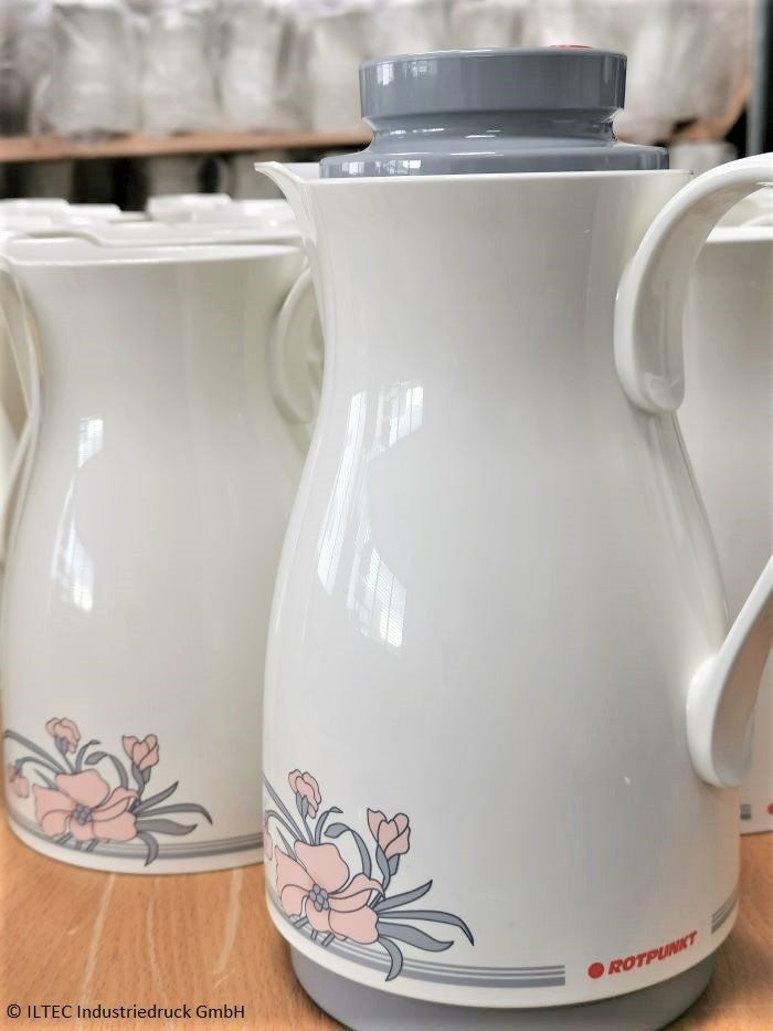 Runddruck, Siebdruck, auf konkaven Produkten. Druckerei in Stuttgart für Industriedruck, Tampondruck und Siebdruck