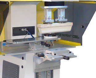 Tampondruck bei ILTEC Industriedruck - Druck auf Kunststoff, Metall und Holz im Tampondruck