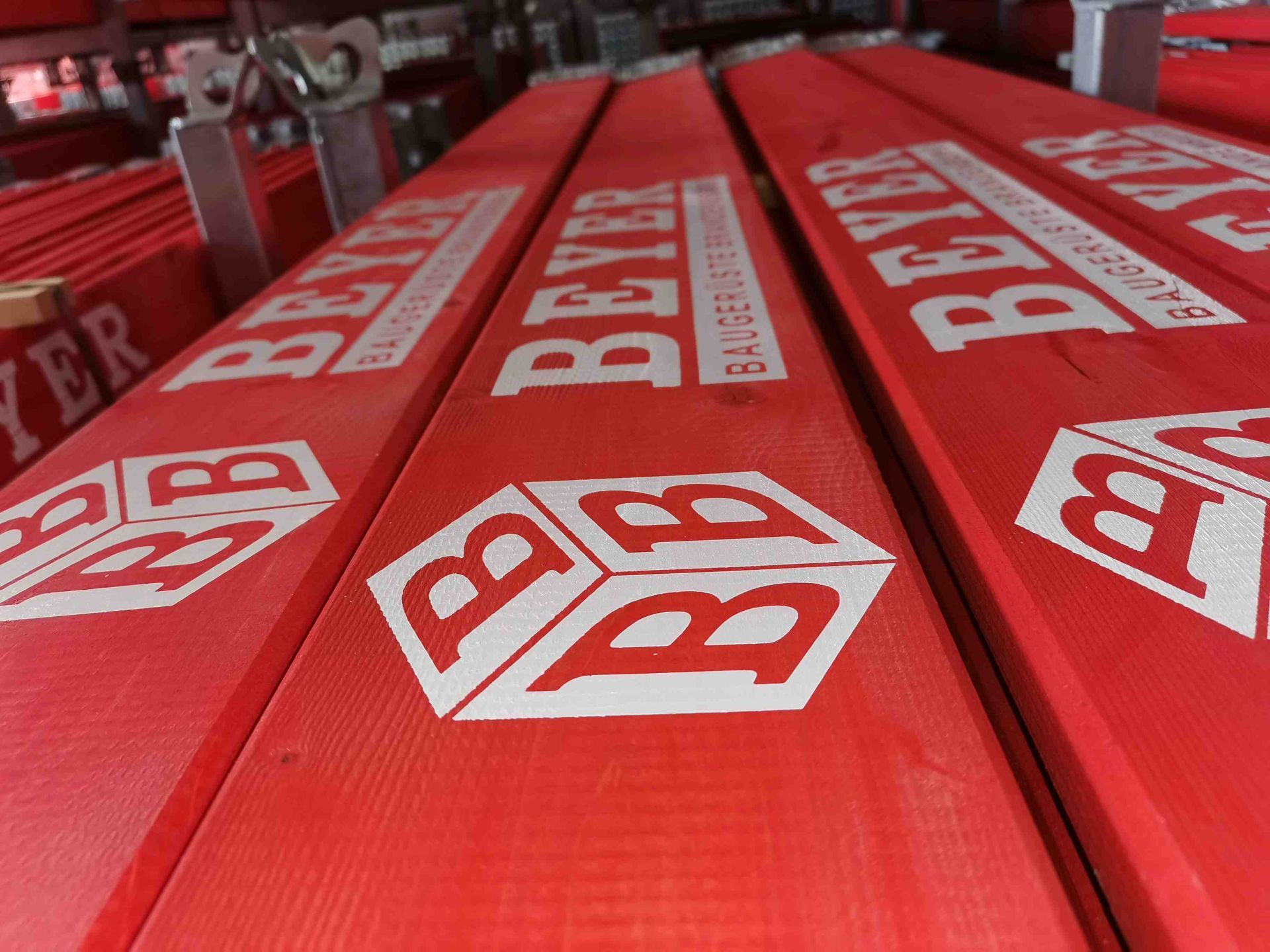 Siebdruck, Druckerei für Siebdruck und Druck auf Holz, Logo Druck auf Holz - Druckerei in Stuttgart und Umgebung