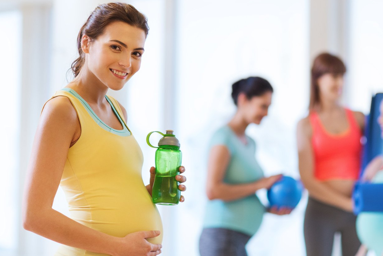 Schwangerschaftsyoga Übungen Pränatalyoga ist auch gesund für das Baby