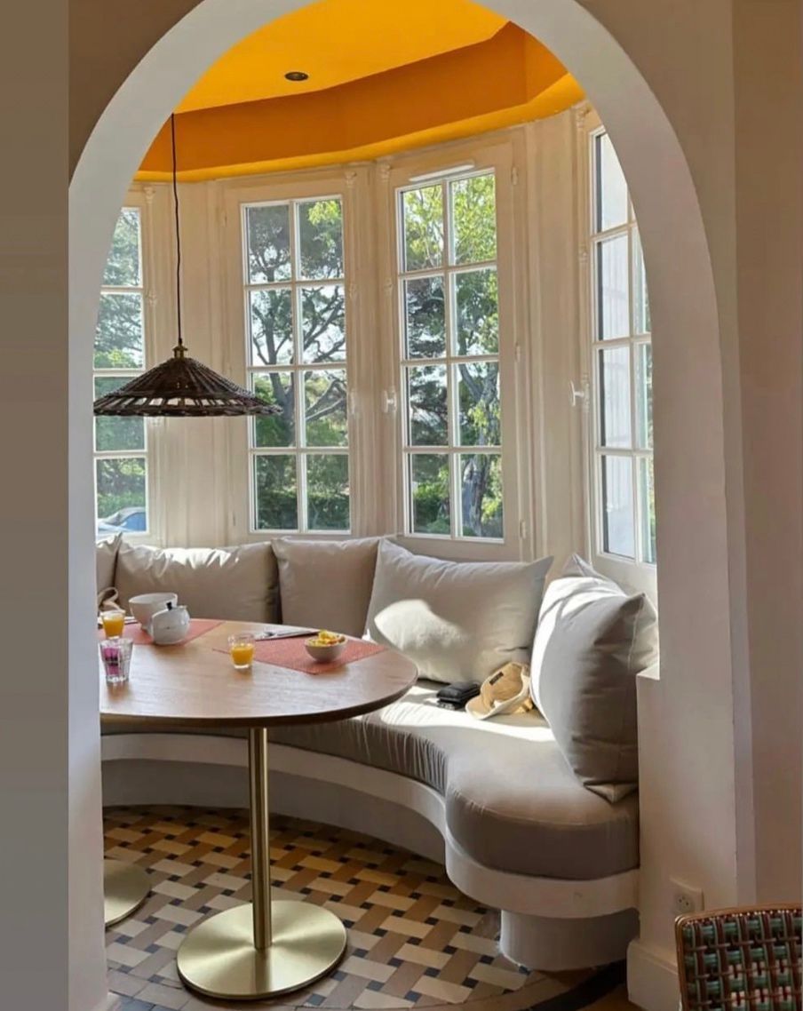coussin sur mesure pour banquette bow window