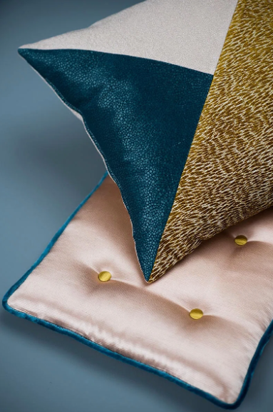 Soies et Matières Précieuses