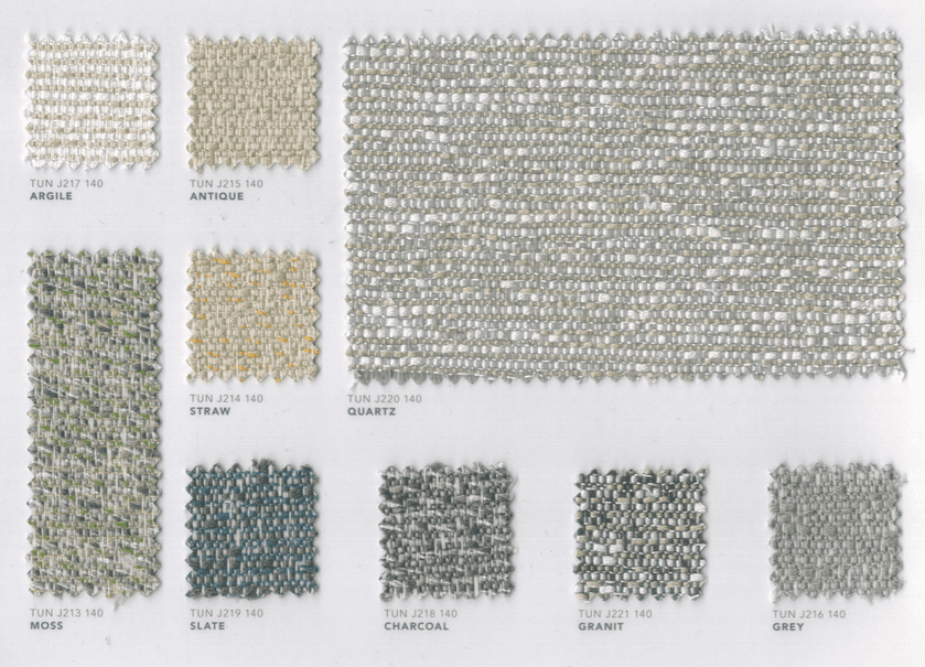 Nuancier Tundra montrant des tissages nattés épais et texturés dans une palette de gris et de beiges.