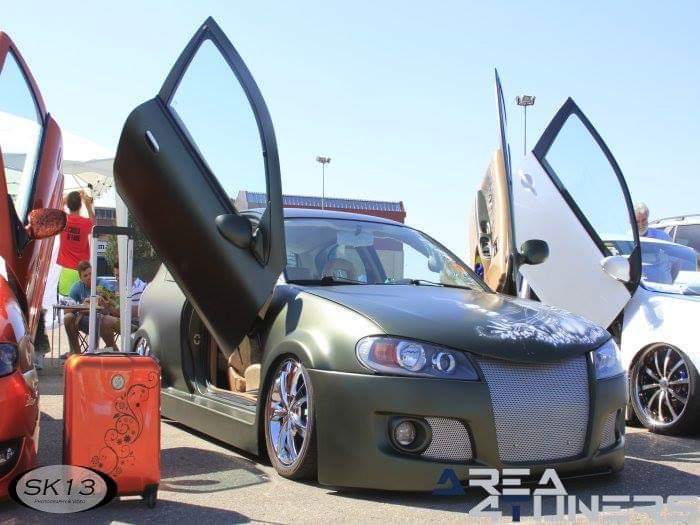 4º Little Garage Tuning Show
Imagen del reportaje revista Tuning Area4tuners.es, concentración de coches Tuning del año 2017 en Palencia, España