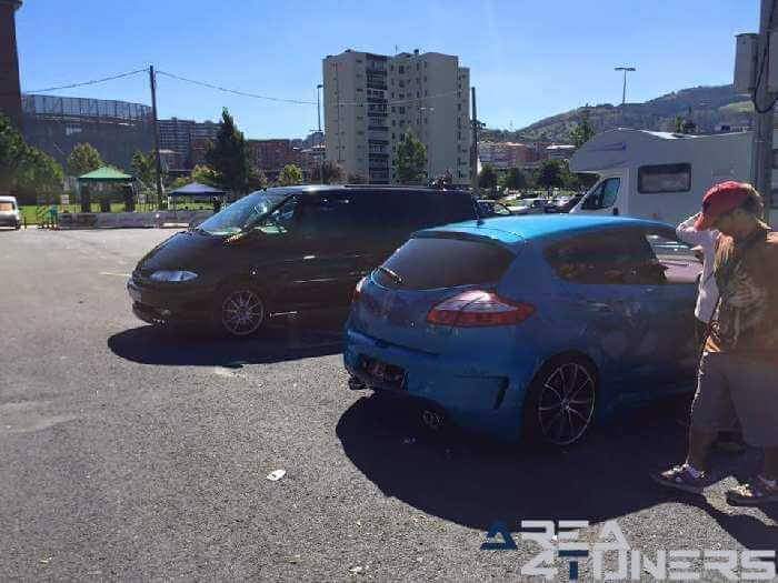 1ª Concentración New Style Custom
Imagen del reportaje revista Tuning Area4tuners.es, concentración de coches Tuning del año 2015 en Barakaldo, Vizcaya, España