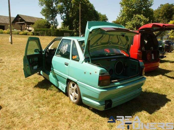 17ª Meeting Tuning Du Centre
Imagen del reportaje de la revista Tuning Area4tuners.es, de la concentración de coches Tuning del año 2016 en Saint Maur Francia
