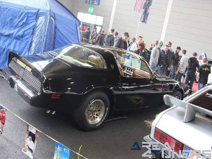 Tuning World Bodensee
Imagen del reportaje de la revista Tuning Area4tuners.es, de la concentración de coches Tuning del año 2016 en Friedrinchshafen Alemania