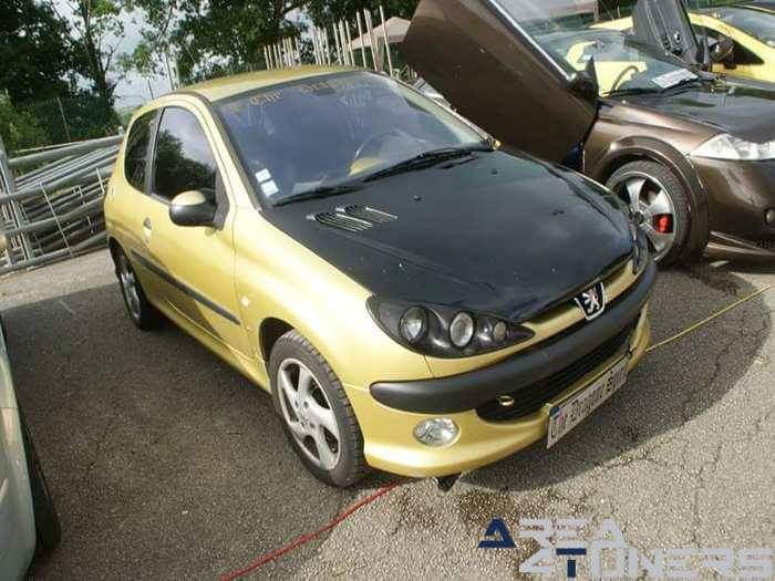 5º Transform Car
Imagen del reportaje de la revista Tuning Area4tuners.es, de la concentración de coches Tuning del año 2016 en Charolles Francia