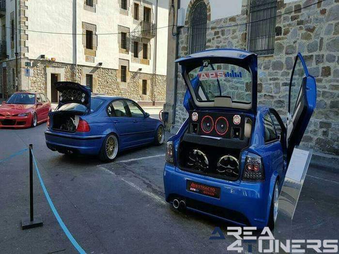 4ª Concentración Tuning Pechotes
Imagen del reportaje revista Tuning Area4tuners.es, concentración de coches Tuning del año 2015 en Zalla, Vizcaya, España