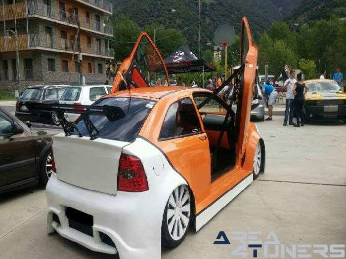 8º Concentración Tuning Vila de Sort
Imagen del reportaje revista Tuning Area4tuners.es, concentración de coches Tuning del año 2015 en Sort, Lérida, España