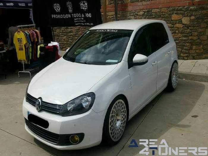 8º Concentración Tuning Vila de Sort
Imagen del reportaje revista Tuning Area4tuners.es, concentración de coches Tuning del año 2015 en Sort, Lérida, España