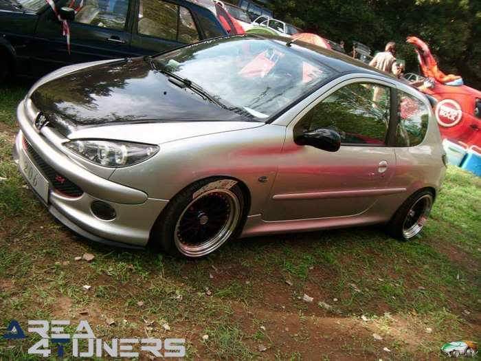 6º Lujuria Tuning Show
Imagen del reportaje revista Tuning Area4tuners.es, concentración de coches Tuning del año 2015 en La Codosera, Badajoz, España