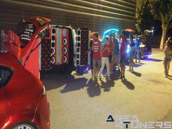 2º Tuning Show And Demodrift Balaguer
Imagen del reportaje revista Tuning Area4tuners.es, concentración de coches Tuning del año 2015 en Balaguer, Lérida, España