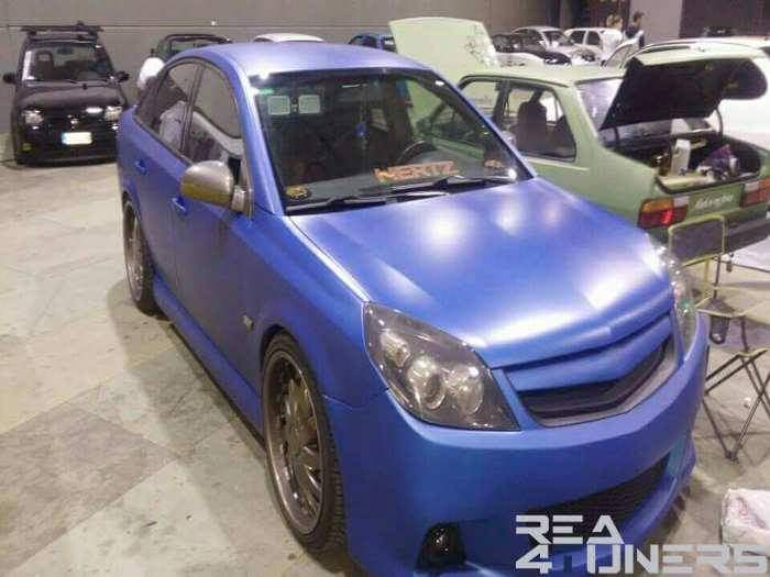 2º Tuning Show And Demodrift Balaguer
Imagen del reportaje revista Tuning Area4tuners.es, concentración de coches Tuning del año 2015 en Balaguer, Lérida, España