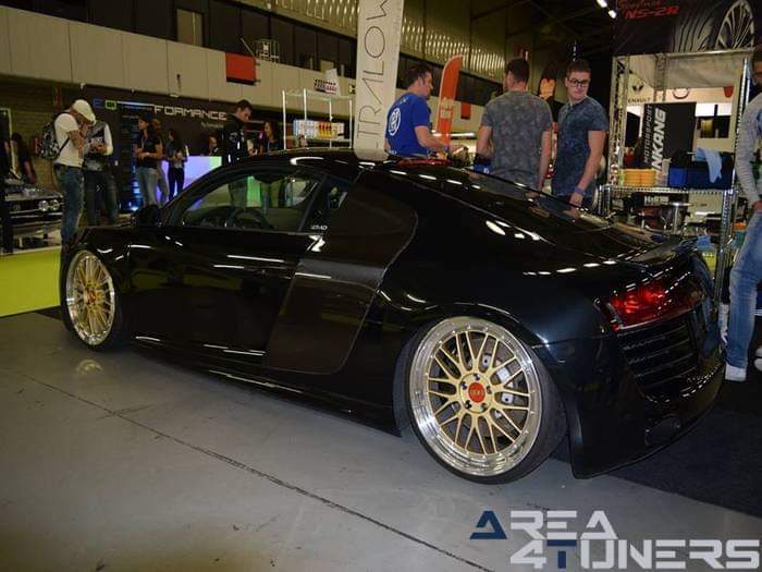 100% Tuning Rotterdam Ahoy 16
Imagen del reportaje de la revista Tuning Area4tuners.es, de la concentración de coches Tuning del año 2016 en Rotterdam Holanda