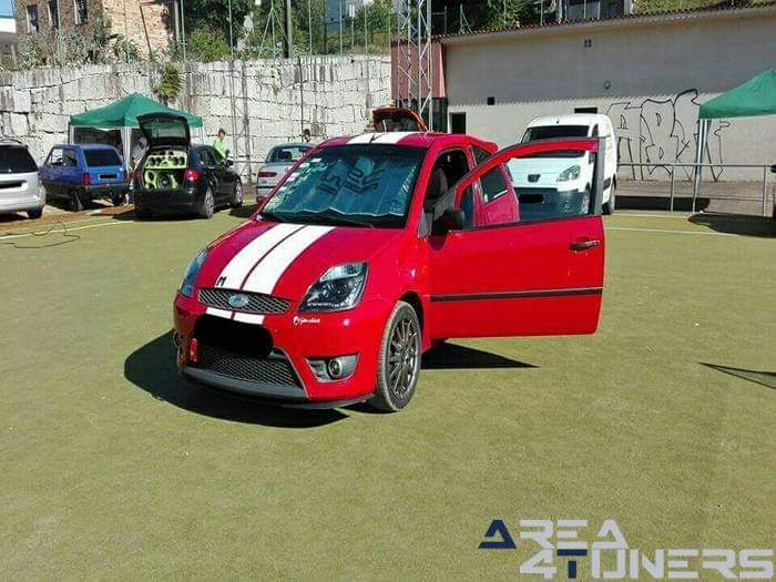 2ª Kdd Benéfica Mondariz
Imagen del reportaje revista Tuning Area4tuners.es, concentración de coches Tuning del año 2016 en Mondaríz, Pontevedra, España