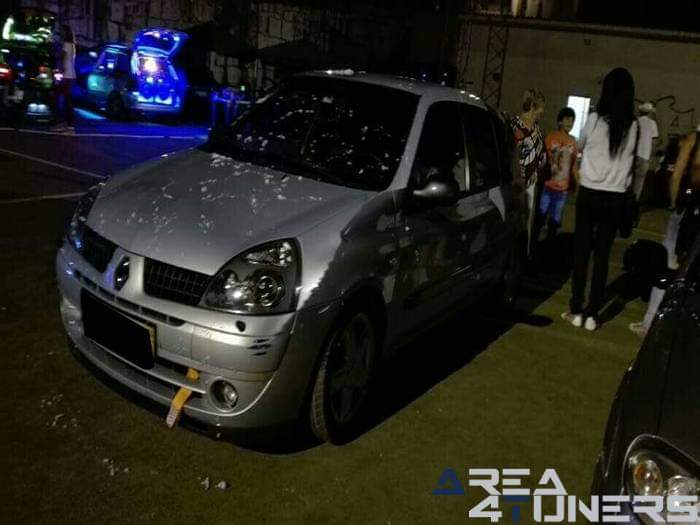 2ª Kdd Benéfica Mondariz
Imagen del reportaje revista Tuning Area4tuners.es, concentración de coches Tuning del año 2016 en Mondaríz, Pontevedra, España