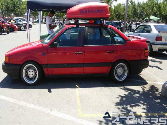 4º Tuning Show Simple Style
Imagen del reportaje revista Tuning Area4tuners.es, concentración de coches Tuning del año 2016 en Villarreal, Castellón, España