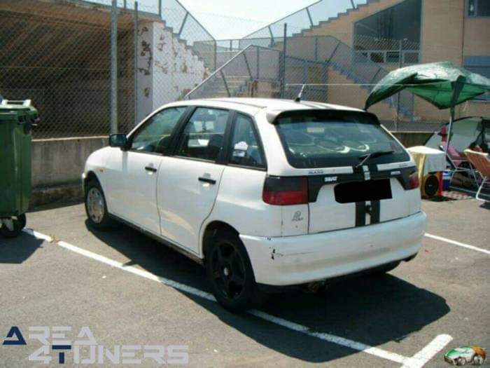 1er Invidia Tuning Show
Imagen del reportaje revista Tuning Area4tuners.es, concentración de coches Tuning del año 2015 en San Vicente Alcántara, Badajoz, España