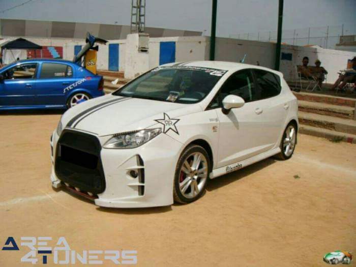 4a Concentración Tuning Internacional Torremejía
Imagen del reportaje revista Tuning Area4tuners.es, concentración de coches Tuning del año 2015 en Torremejía, Badajoz, España