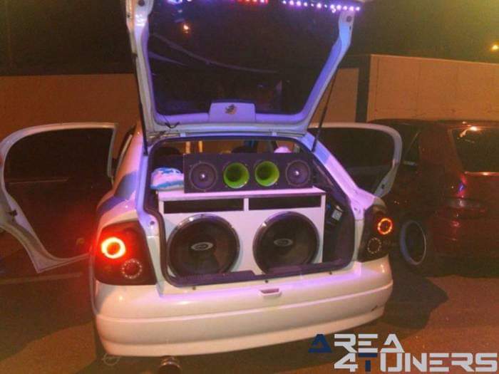 4ª Concentración Tuning Calamocha
Imagen del reportaje revista Tuning Area4tuners.es, concentración de coches Tuning del año 2015 en Calamocha, Teruel, España