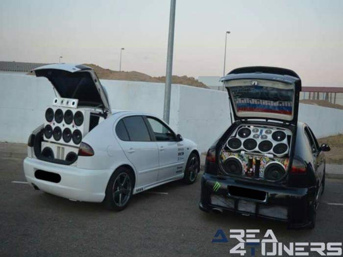 4ª Concentración Tuning Calamocha
Imagen del reportaje revista Tuning Area4tuners.es, concentración de coches Tuning del año 2015 en Calamocha, Teruel, España