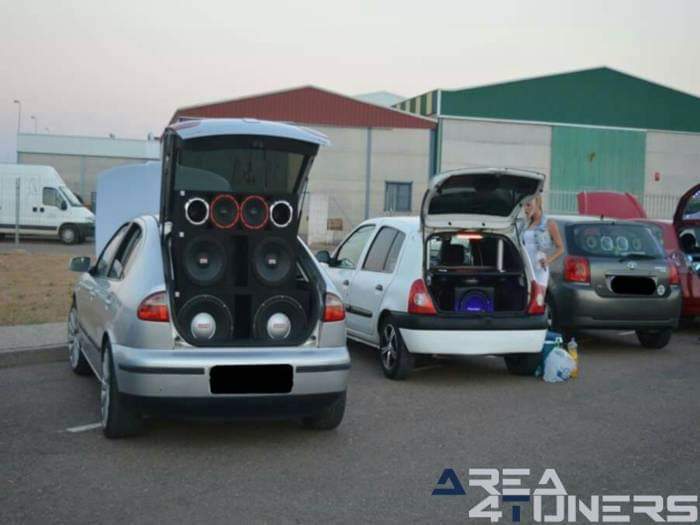 4ª Concentración Tuning Calamocha
Imagen del reportaje revista Tuning Area4tuners.es, concentración de coches Tuning del año 2015 en Calamocha, Teruel, España